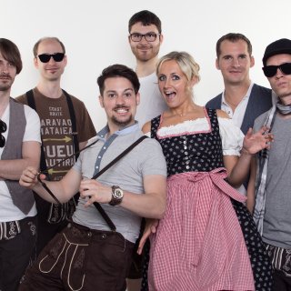 © NIGHT RIDER © NIGHT RIDER